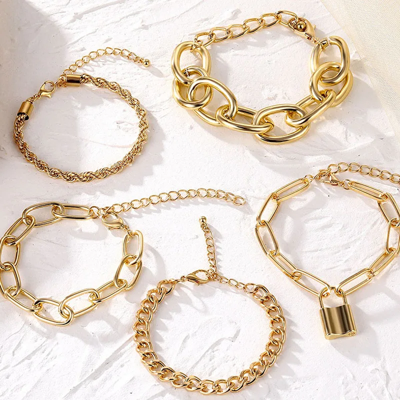 

Punk Miami Cuban Chain Bracelet Bangle Accessories Boho Heavy Metal Chunky Lock Bracelets for Women Men Couple Jewelry 2020