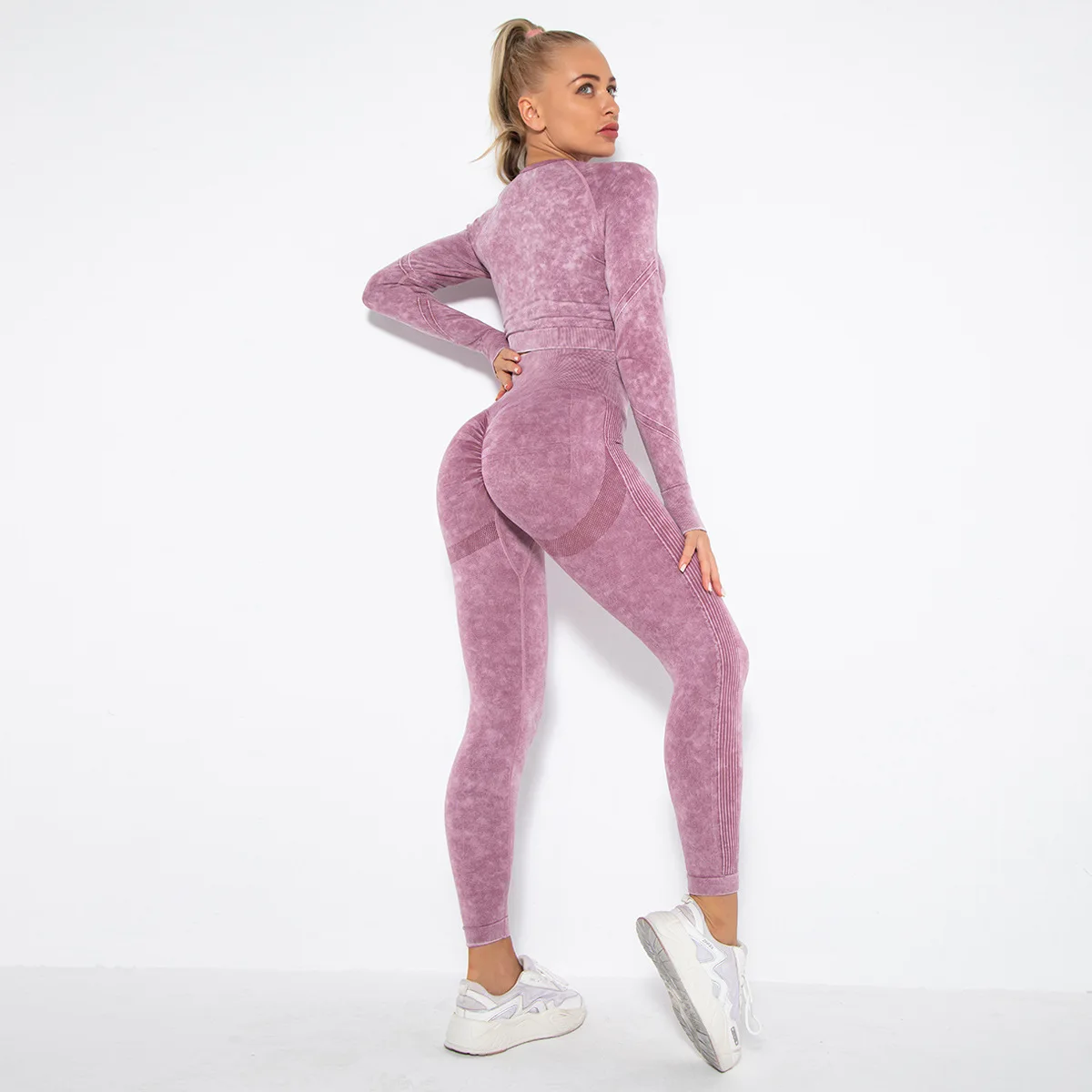 

Seamless Washable Smiling Yoga Set Female Sports Running Fitness Suit Sexy Hip Yoga Pants Workout Clothes for Women Workout Set