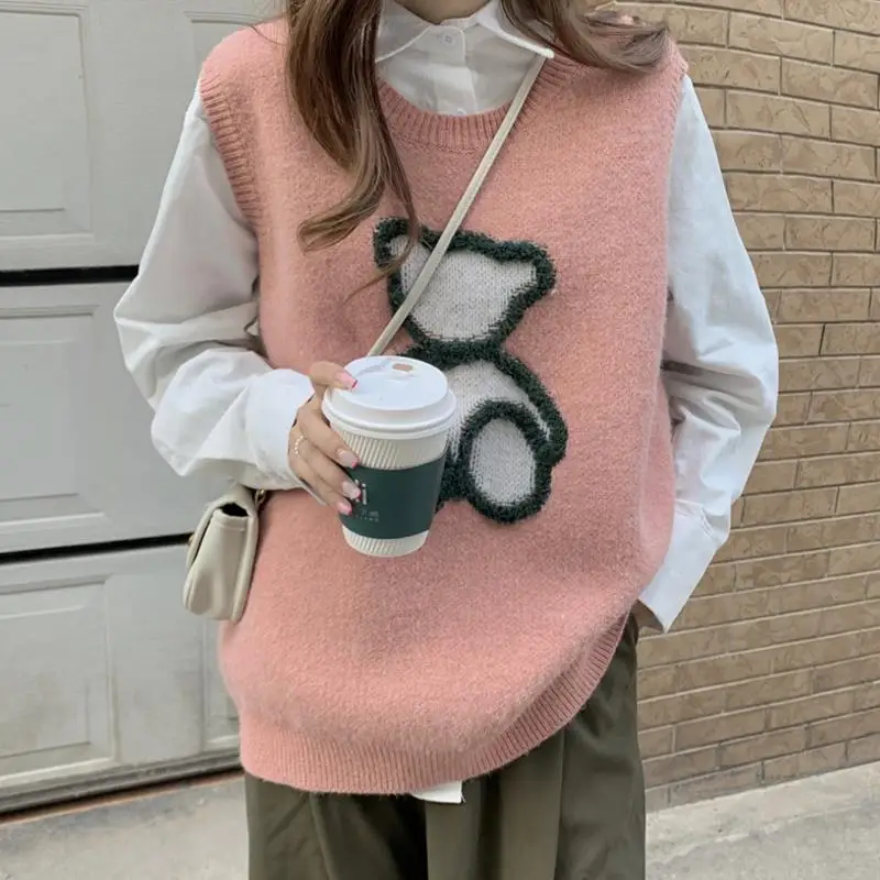 

O-Neck Sleeveless Sweater Pullovers Outwear Tank Tops Sweet Casual Style Bear Animal Knitted Vest Autumn Winter New Fashion