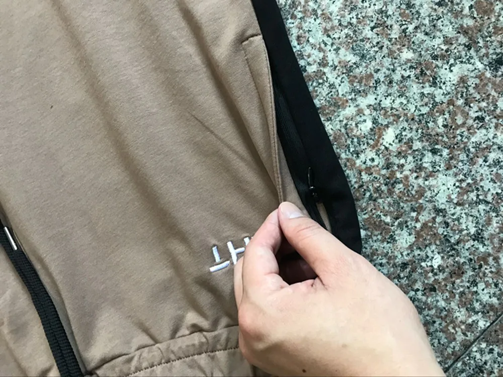 Новые стильные мужские спортивные штаны, повседневные модные брюки с маленькими штанинами для тренировок на открытом воздухе, длинные штаны в стиле пэчворк