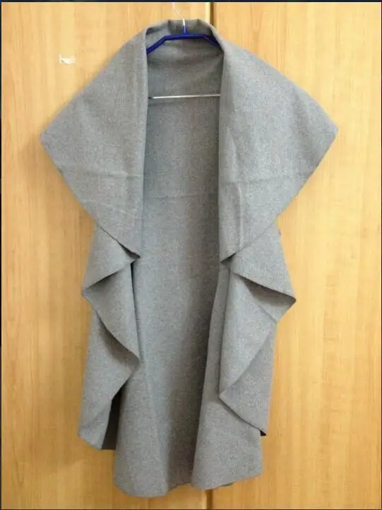 

New Design Personality Fashion Women Woolen Cape Cloak Lady Outerwear Poncho Cloak