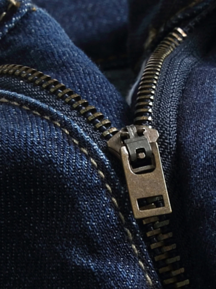 

European and American fashion street high street trendy frayed hole color dial eagle pattern small straight jeans male2021