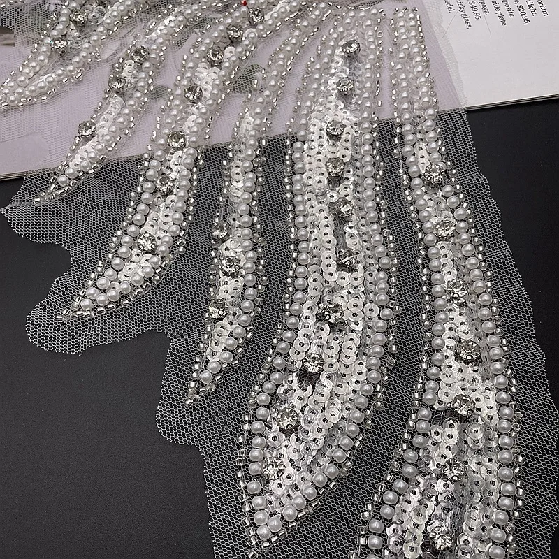 2 предмета в комплекте (слева + справа) 3D белый Цвет бисером Кружевная аппликация с