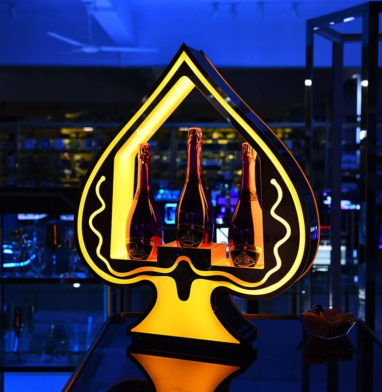Логотип на заказ прославитель вип сервис Ace of Spade бутылка шампанского Презентер