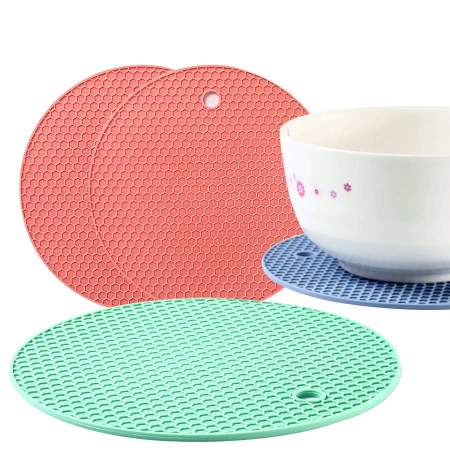 

Silicone Heat Resistant Coasters,Cup Insulation Mat, Tableware Potholders Insulation, Non Slip, Flexible, Durable, Economic