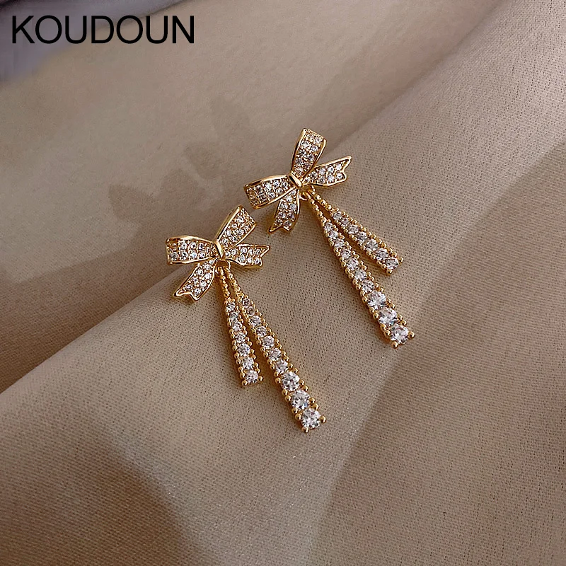 

2021 New Classic Zircon Bowknot Earrings Fashion 925 Silver Stud Earrings Christmas Party Girls Unusual Luxury Accessories