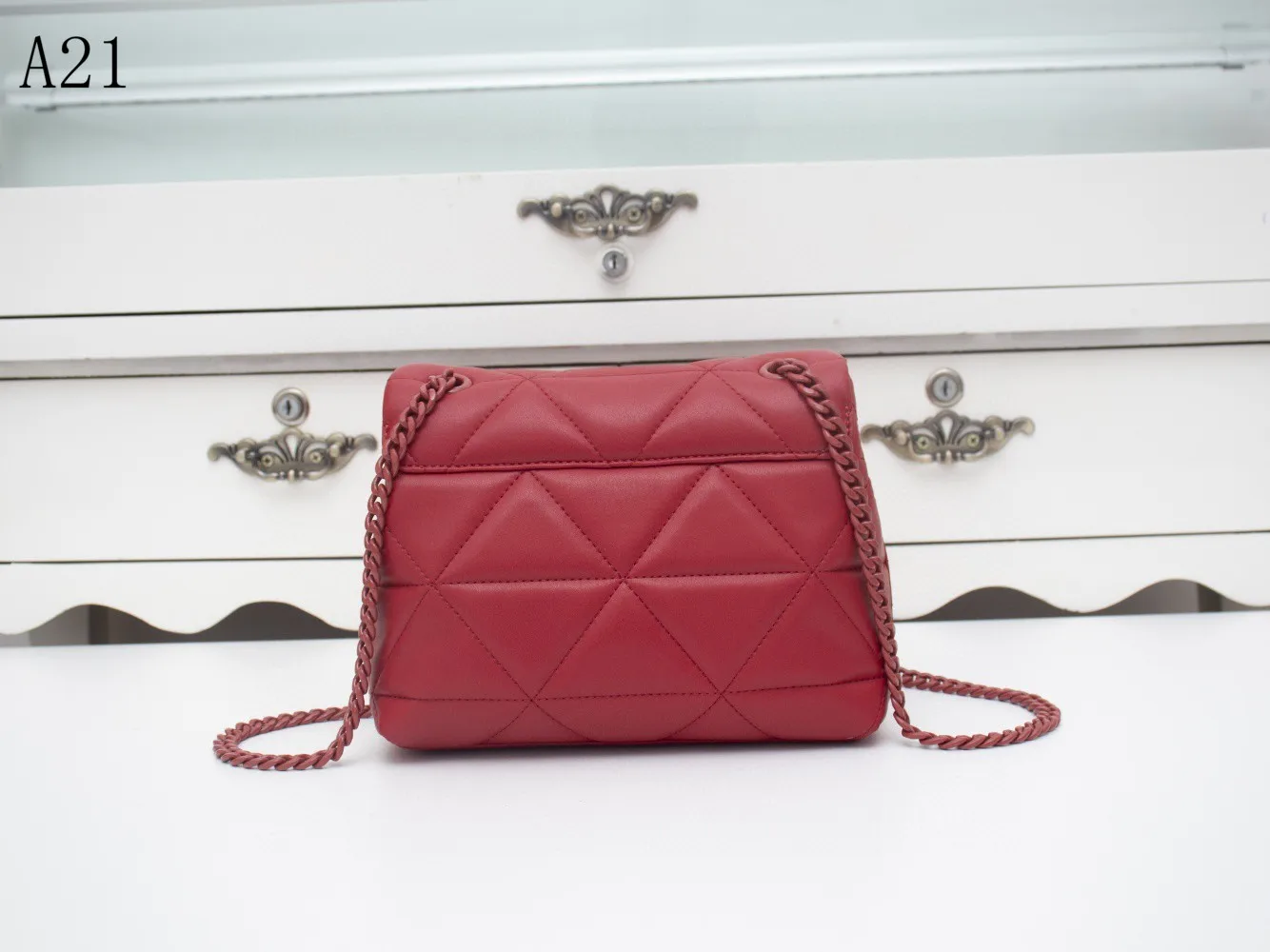 

Women's Designer Sheepskin Handbag High Quality Luxury Real Leather Shoulder Lady Top Quality Fashion Crossbody Square Purse