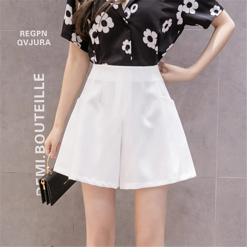 

Summer Korean Fashion Loose Black Shorts For Women High Waist Solid Chiffon Shorts Classic Basic Casual Wide Leg Shorts Femme