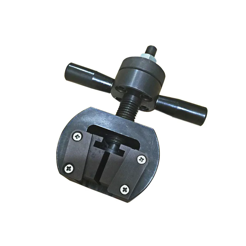 

Приспособление для натяжения на растяжение, устройство для испытания на растяжение (несколько устройств)