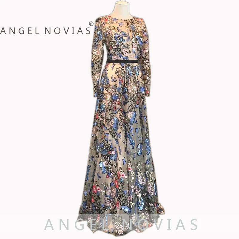 Настоящее фото длинное платье с блестками и вышивкой мусульманское арабское