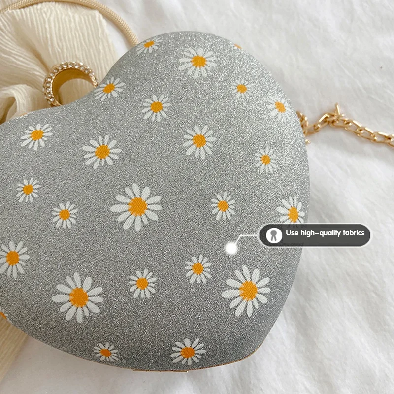 

Daisy Women's Chain Messenger Bag New Fashion Small Fresh Leather Shoulder Bag Luxury Solid Bag