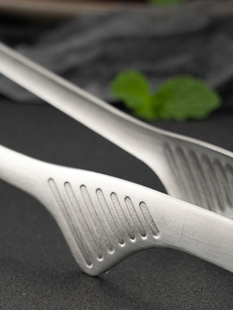 

Stainless Steel Barbecue Clip Food Tongs Creative Simple Barbecue Clip Portable Long Pinzas Cocinas Kitchen Accessories DM50BC