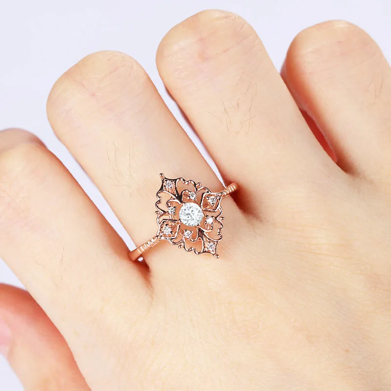 

Vintage Delicate Rose Gold&Silver Color Rhombus Flower Shape Rings For Women White Cubic Zircon Fashion Cocktail Party Jewelry
