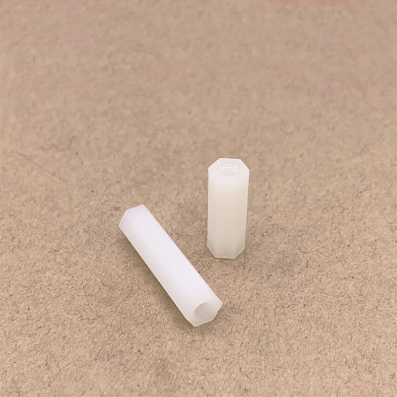 30 шт. M4 Шестигранная нейлоновая изоляционная колонна гайки через отверстие ПК