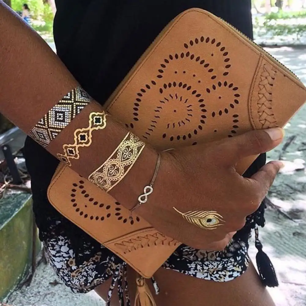 

1Pcs Waterproof Shiny Sticker Gold Tattoo Stickers Bracelet Pattern Body Art Sticker for Arm Golden Metallic Tattoo Sticker