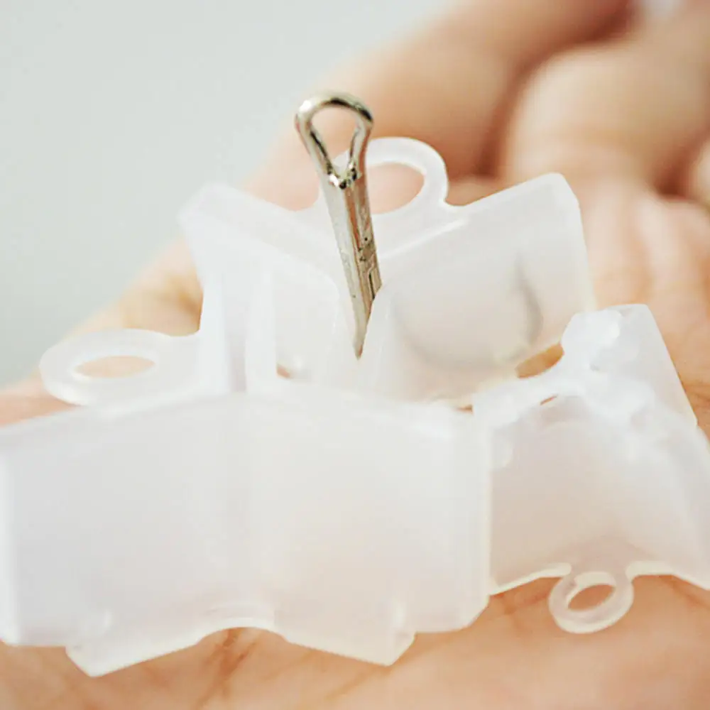

50pcs Durable Fishing Treble Hooks Covers White Plastic Case Bonnets Caps Safety Protector