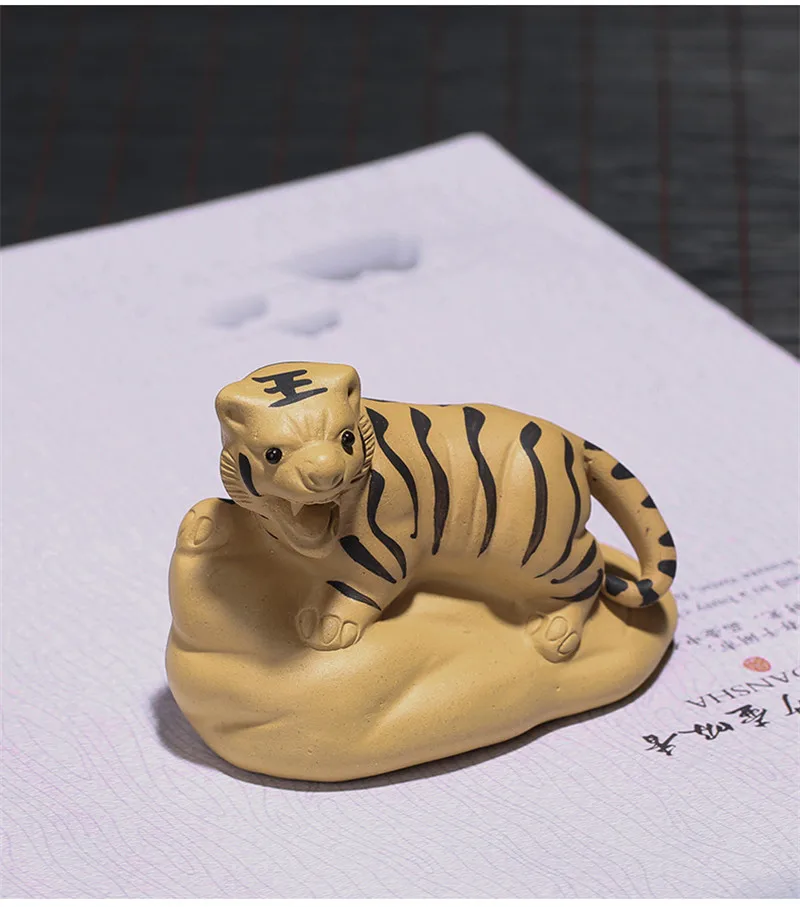 

Hot Sell Fine Yixing Tiger Tea Pet Cool Tea Play Creative Teaware Gifts Kung Fu Decoration Tea Accessories