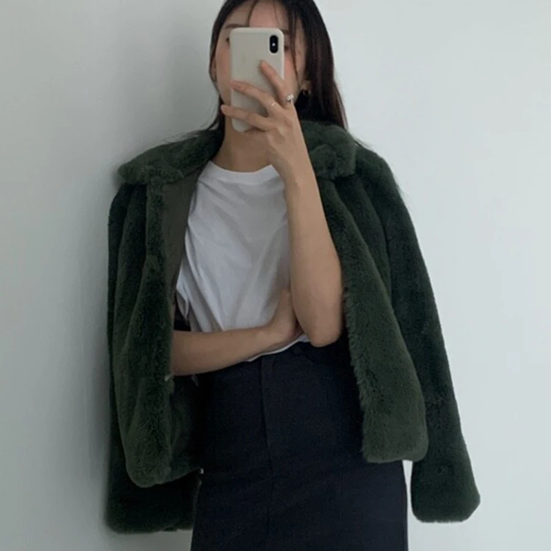 

Lucyever Winter Green Faux Fur Coat 2020 Women Korean Chic Style Furry Woman Jackets Turn-down Collar Short Luxury Tops Lady