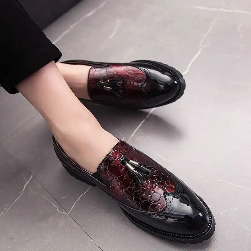 

Men's Dress Shoes slip on Leather Vintage Business Oxfords Flat Soft Bottom Male Footwear Spring tassel Loafers Shoes For Men