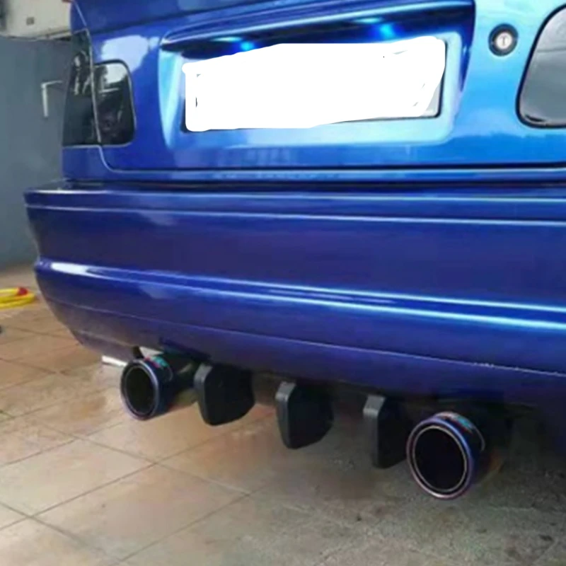 Задний спойлер из углеродного волокна с узором Акулий плавник модифицированный