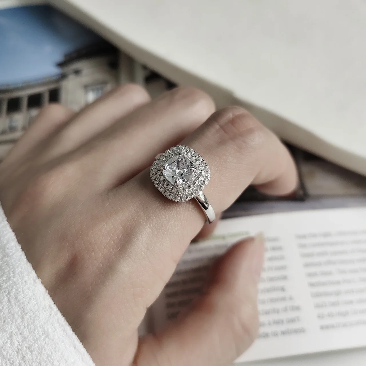 

925 Pure Silver Ring Simple And Versatile Net Red Personality Iceland Light Bright Zirconium Diamond