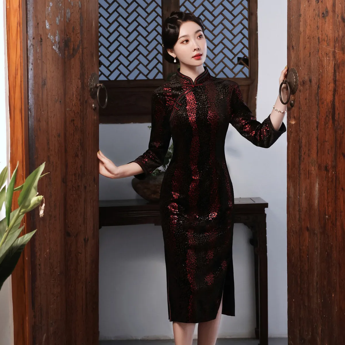 

Женское велюровое платье-Ципао на пуговицах, пикантное официальное праздничное платье с воротником-стойкой, традиционное китайское винтаж...