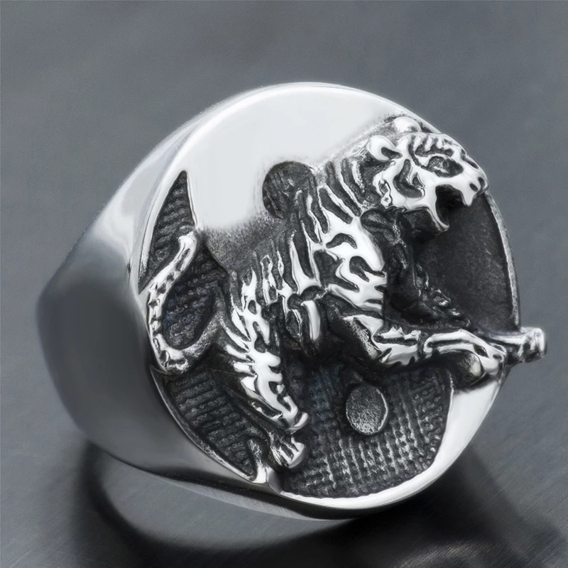 

Fashion Rings Tiger Animial Pattern Ring Punk Stainless Steel Rings For Men Accessories Anniversary Party Gift