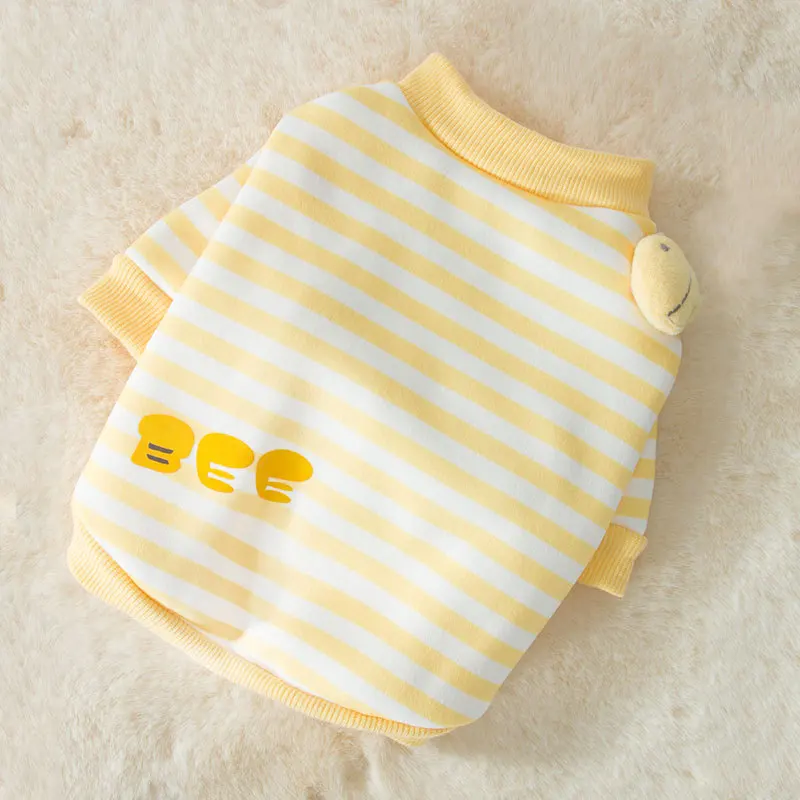 Cute little bee three-dimensional shoulder guard cat clothes warm autumn and winter small dog two legged pet | Дом и сад