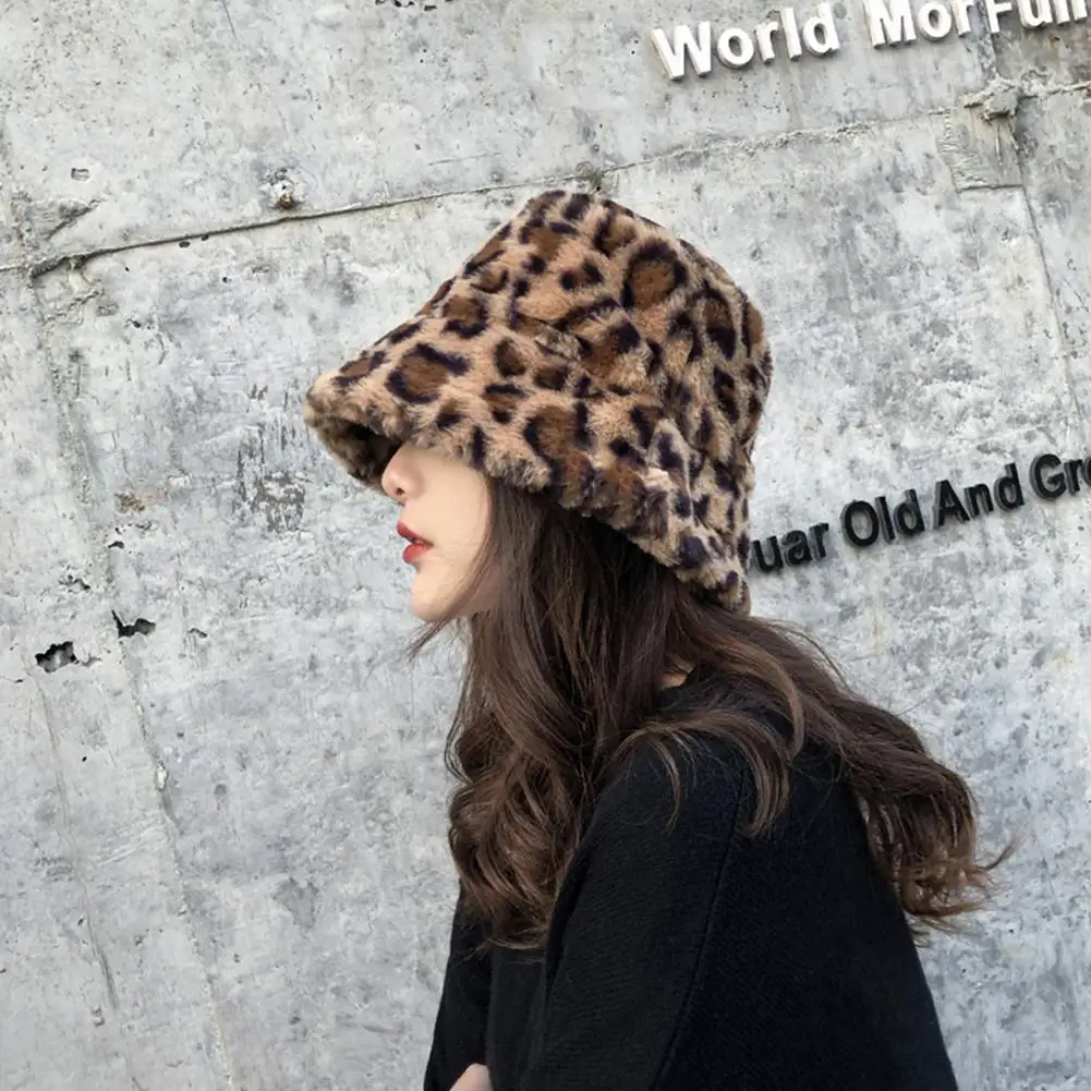 

Sweet and Lovely Ladies Fisherman Hat Autumn and Winter Korea Japan Bucket Hat Warm Retro Leopard Print Plush Bucket Hat