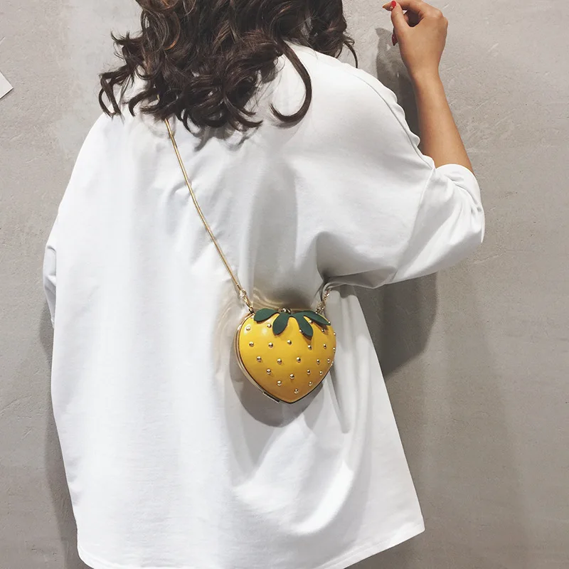 

Girls Kawaii Shoulder Bag Strawberry PU Leather Mini Chain Messenger Bag Women Girl Cute Handbags Cosplay Lolita Bag