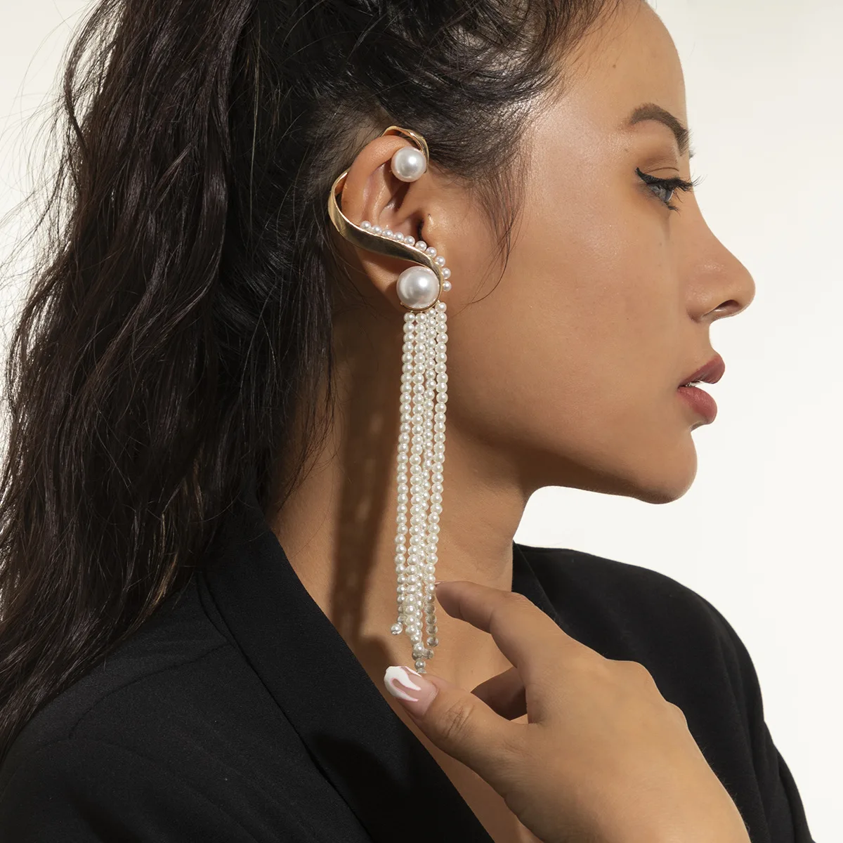 

Fashion S-shaped Curved Metal Clip On Earring Pearl Bead Ear Cuff Long Tassels Charm Hollow Drop Earrings For Women Jewelry Gift