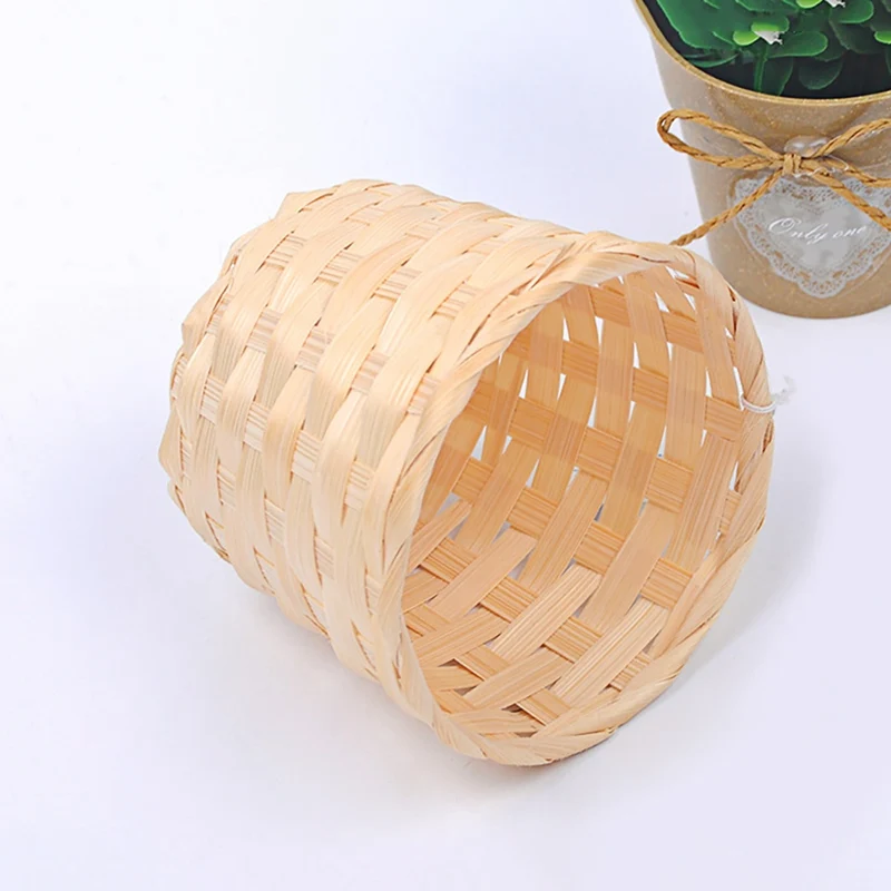 

Hand-woven Flower Basket Unique Household Retro Bamboo-woven Storage Basket For Sundries Natural Container Household
