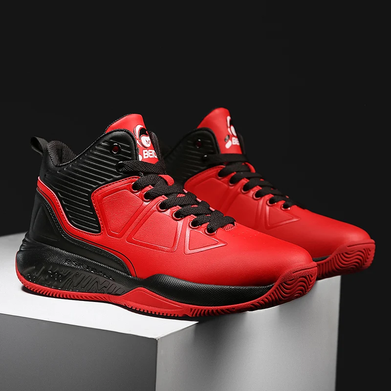 Баскетбольная обувь с высоким берцем |