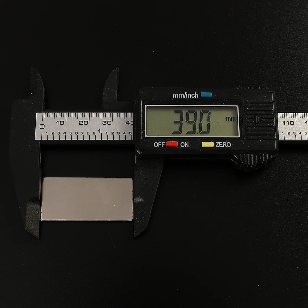 Сильный неодимовый магнит редкоземельный постоянный с клеем 3M 2 шт. 40 х20х2 мм |