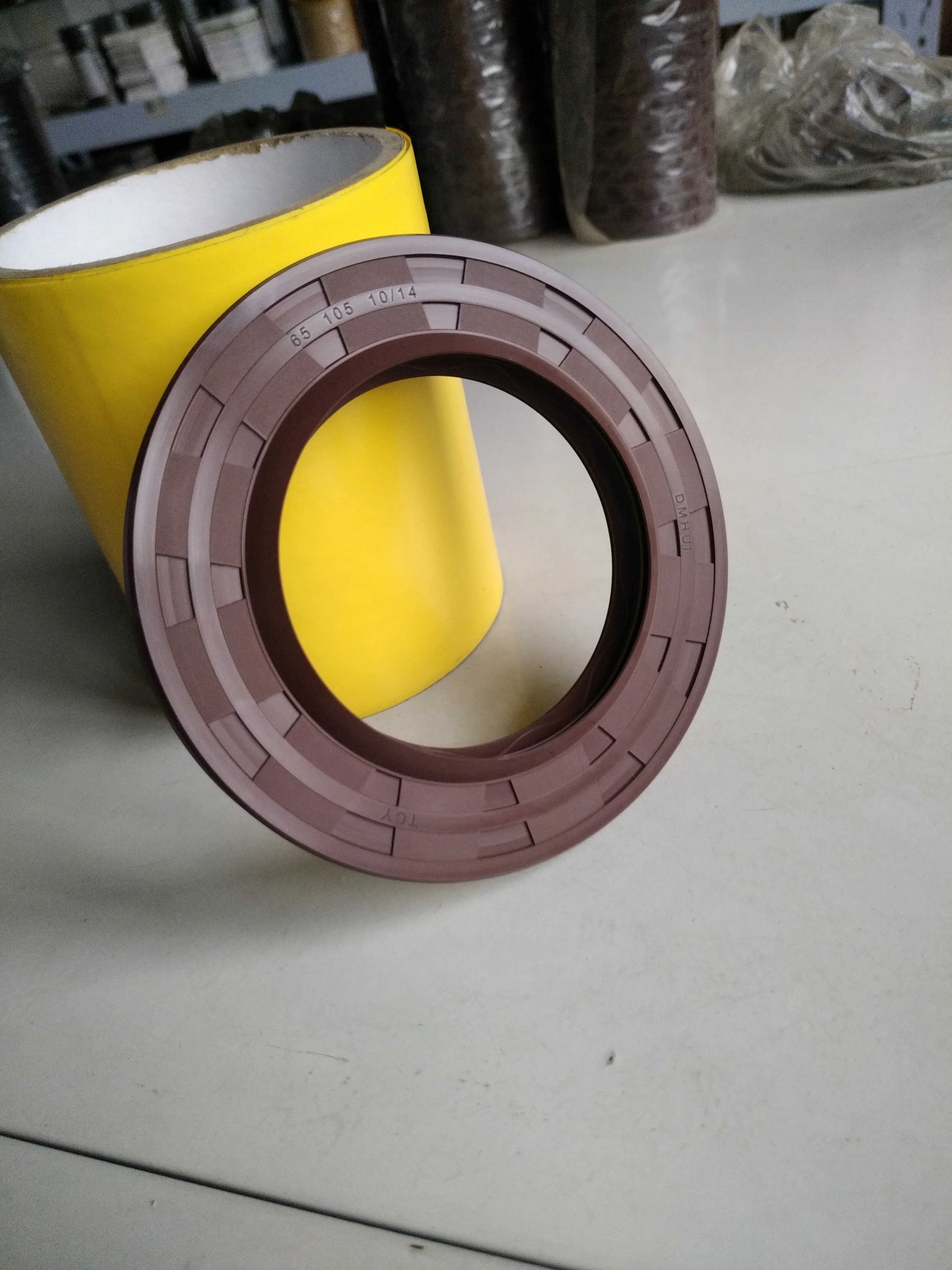 Бренд DMHUI масло 65*105*10/14 коричневая резина | Автомобили и мотоциклы