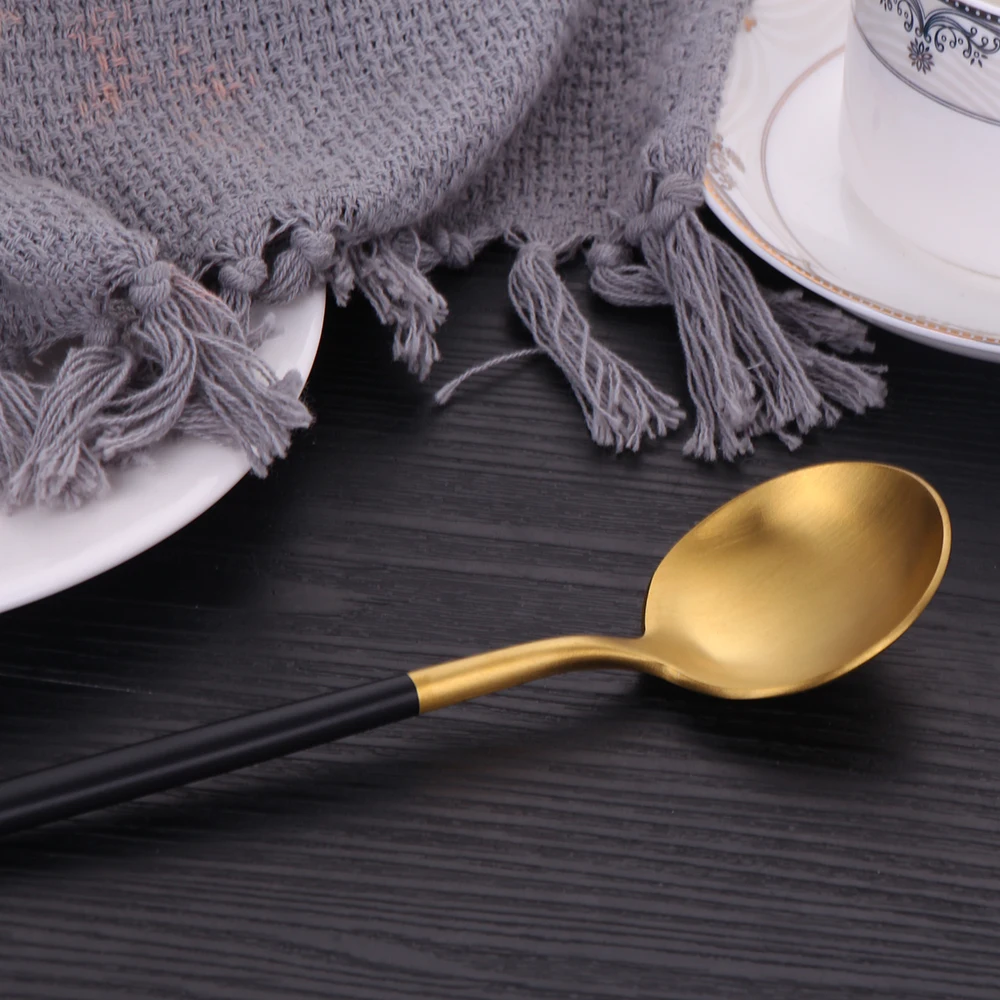 

Black Tableware Golden Chopsticks Tableware Butter Knife Tea Spoon Dinner Fork Kitchen Utensils Creative Travel Set Cutlery