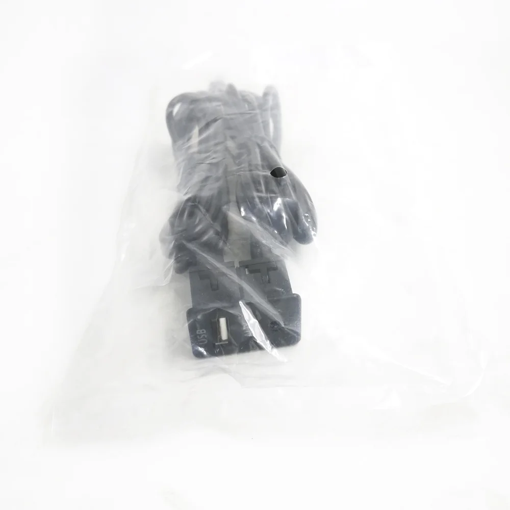 Евсюков Автомобильное универсальное двойное зарядное заподлицо с двумя USB Порты