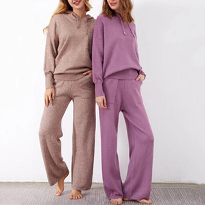 

Женский вязаный спортивный костюм, комплект из двух предметов, корейский теплый уличный костюм с пуловером с капюшоном и широкими штанинам...