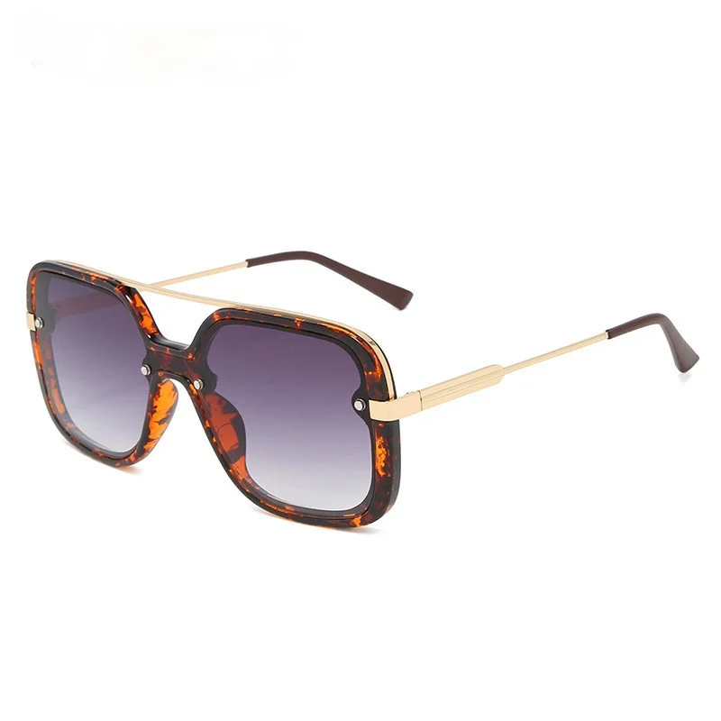 

Солнцезащитные очки в ретро стиле для мужчин и женщин, квадратные модные дизайнерские очки с прозрачным градиентом, с защитой UV400, 2022