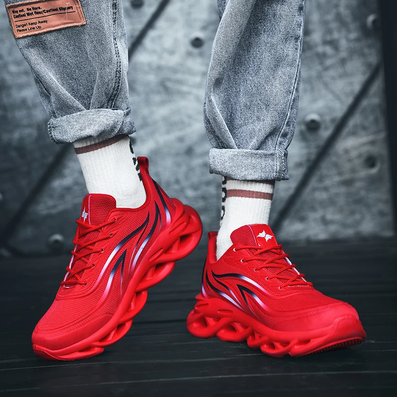 Outdoor Sport Shoes Zapatilla Deportivas Running Shoes Breathable Men Sport Sneakers Lace Up Flame Printing Blade Bottom Shoes
