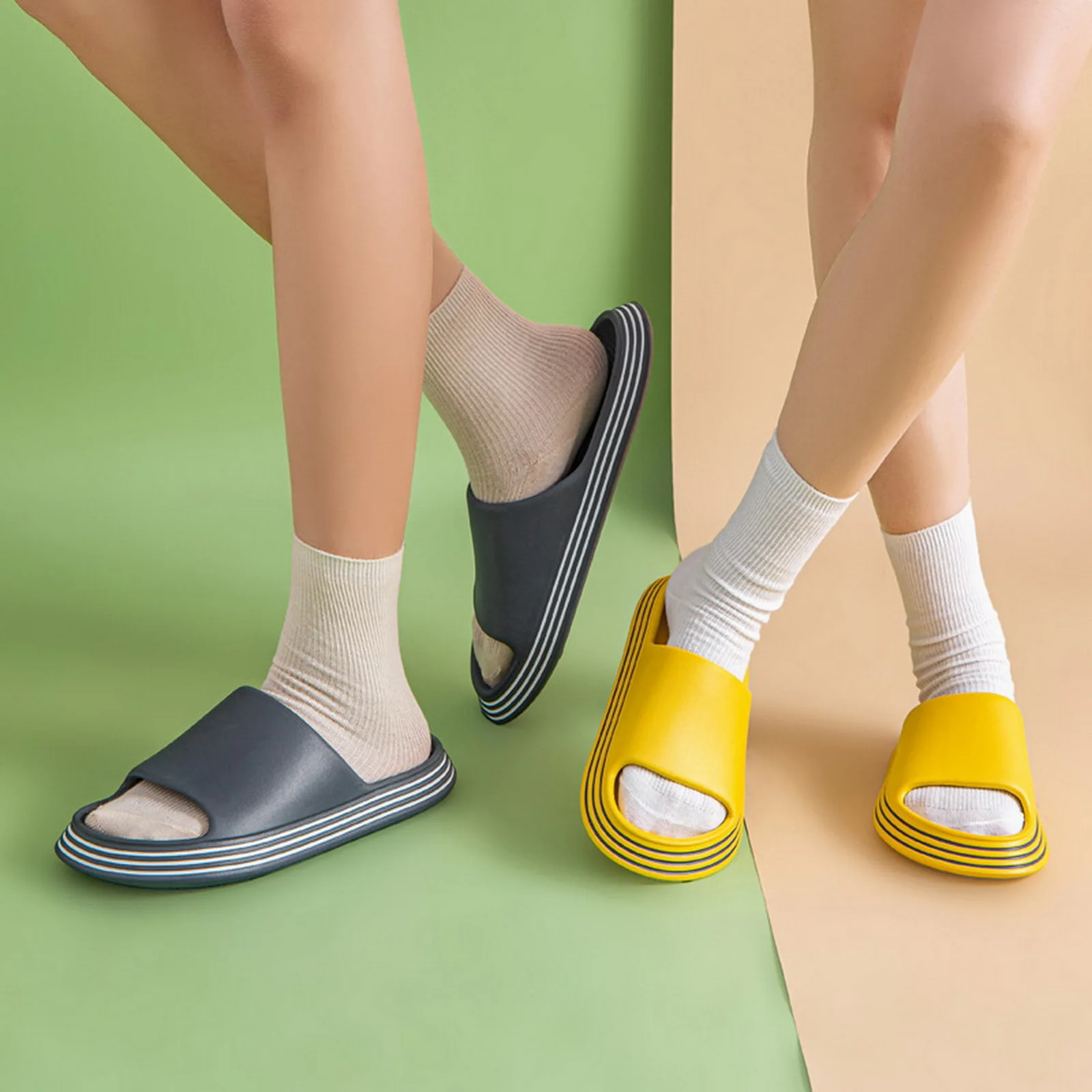 

New Couples Stylish Adult Sandals Slip-Proof Thick-Soled Indoor Outdoor Slippers Men Flip Flops House Sleepers Shoes Woman Home