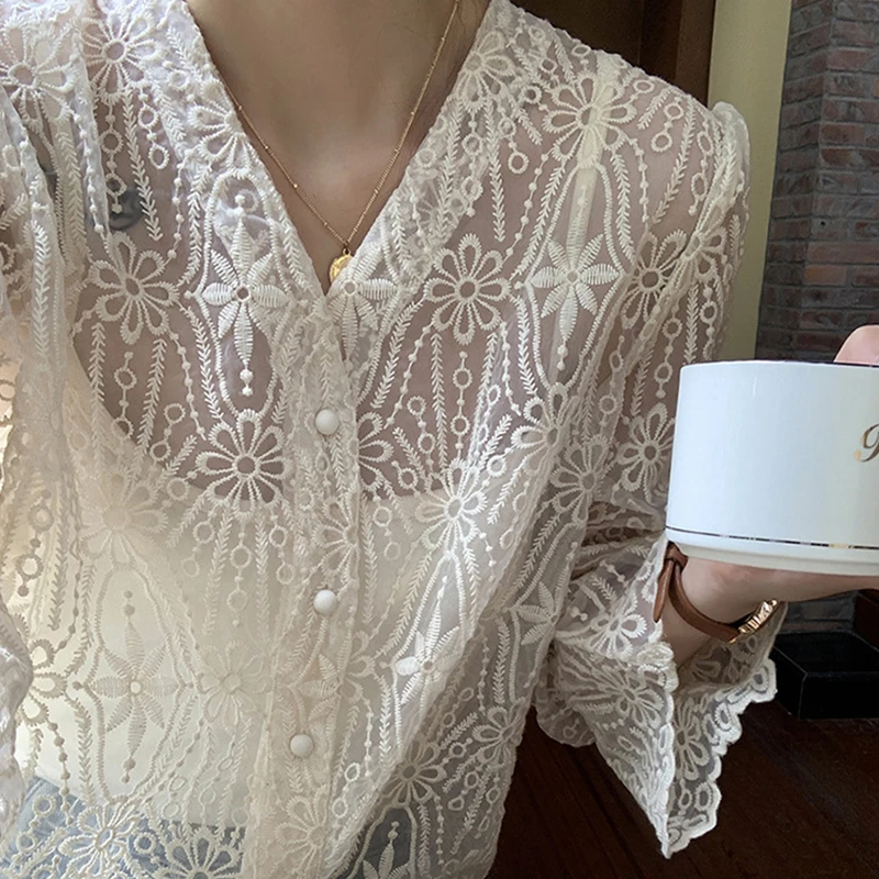 

2021 Autumn Shirt Women V-Neck Elegant Lace Embroidery Long Sleeve Blouses Fashion Cardigan Korean Clothing Fairy Beautiful
