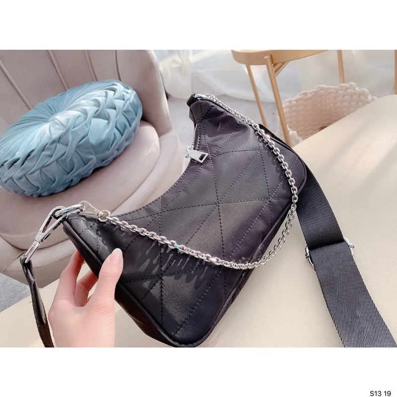 

Hiboom 2020 Hobo Bag Christmas Gift Bag Nylon Material Shoulder Chain Wilder Strap Totes