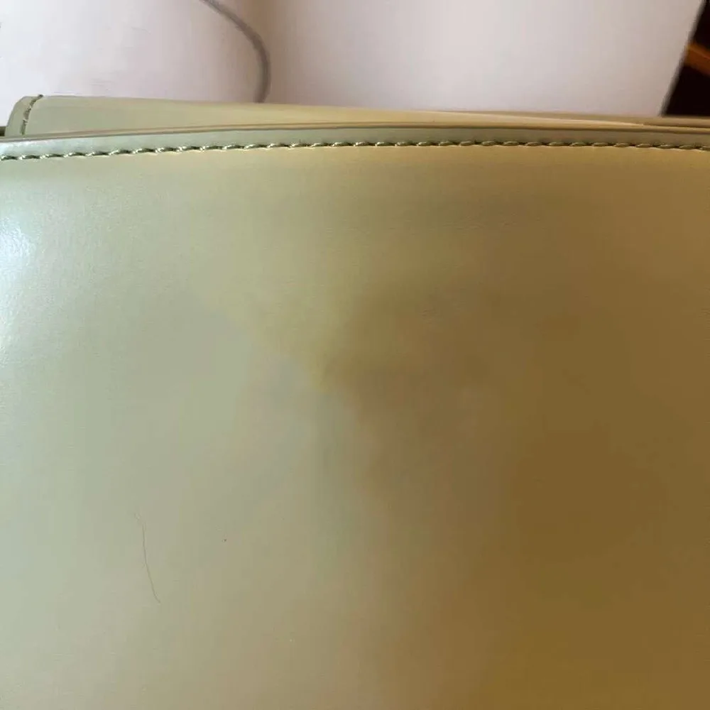 

2021 summer new beautiful color one-shoulder messenger bag