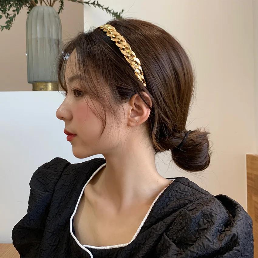 

Ladies metal chain twisted Woven headband girl simple candy color pressure hair non slip leather headband ins popular headwear