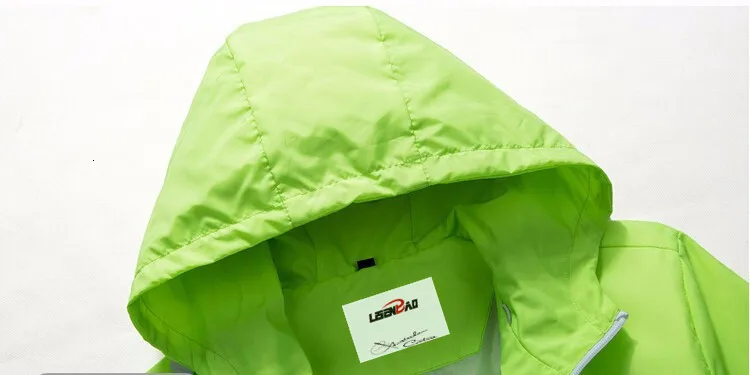 Ветровка мужская с капюшоном тонкая спортивная куртка на молнии верхняя одежда