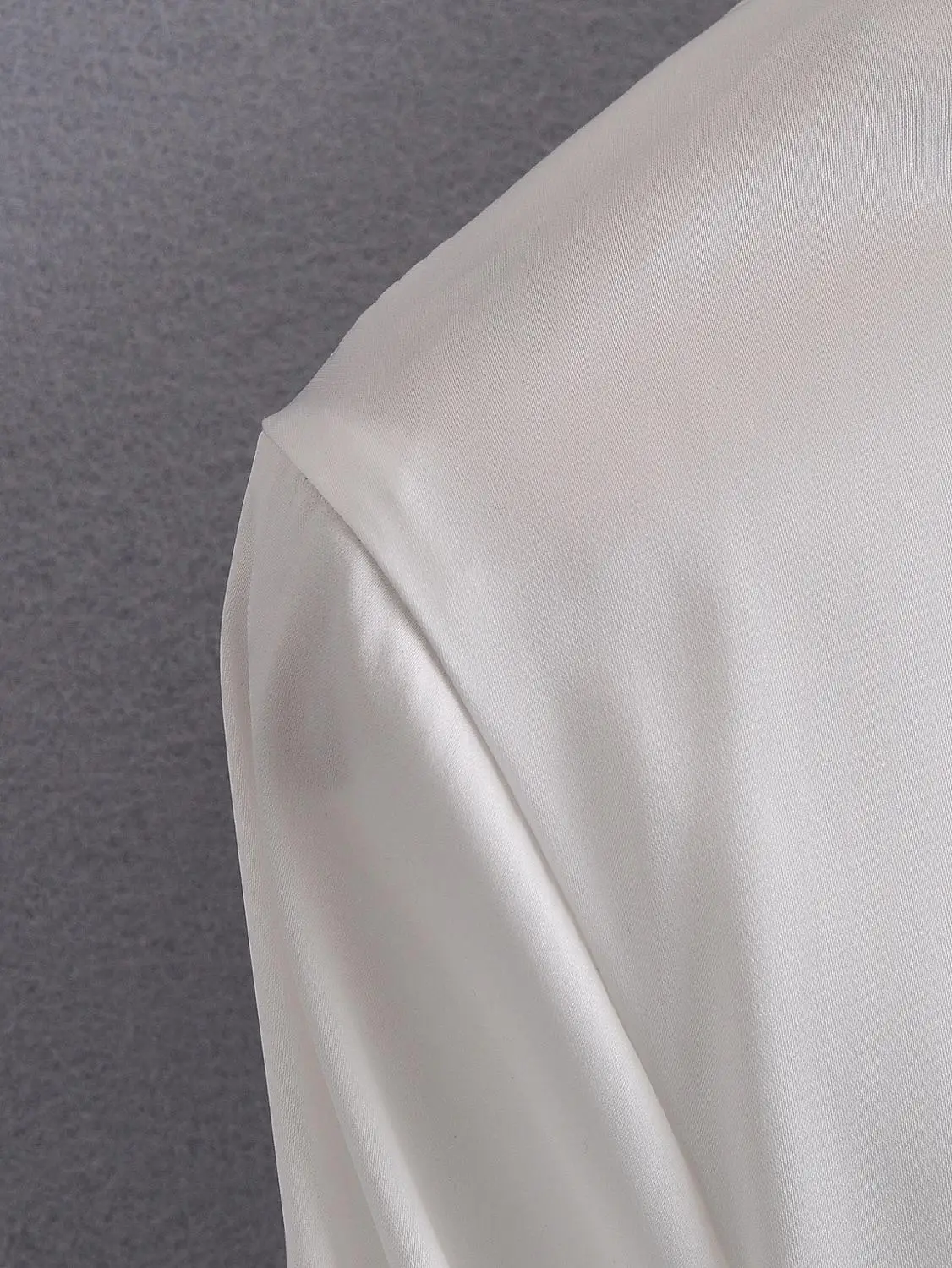 

2021 Women's Top French Short Pure Color High Collar Lantern Sleeve Elegant Temperament Party Christmas Long Sleeve Woman Cotton