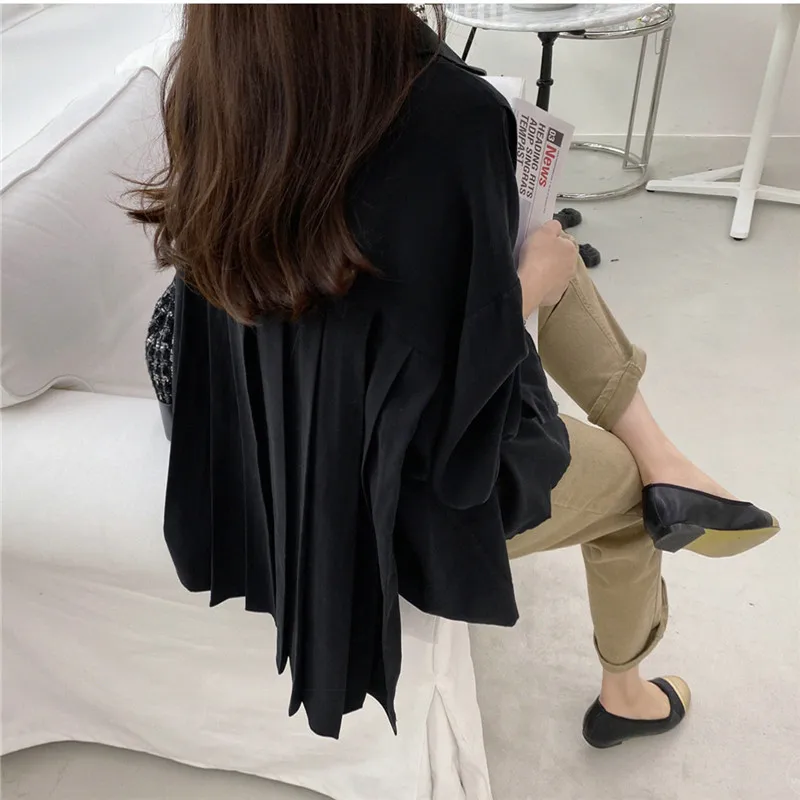 

Women Pleated White Blouse 2021 Spring New Fashion Turn Down Collar Batwing Sleeve Buttons Chiffon White Shirt
