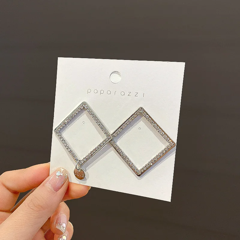 Женские серьги гвоздики геометрической формы простые изящные в Корейском стиле