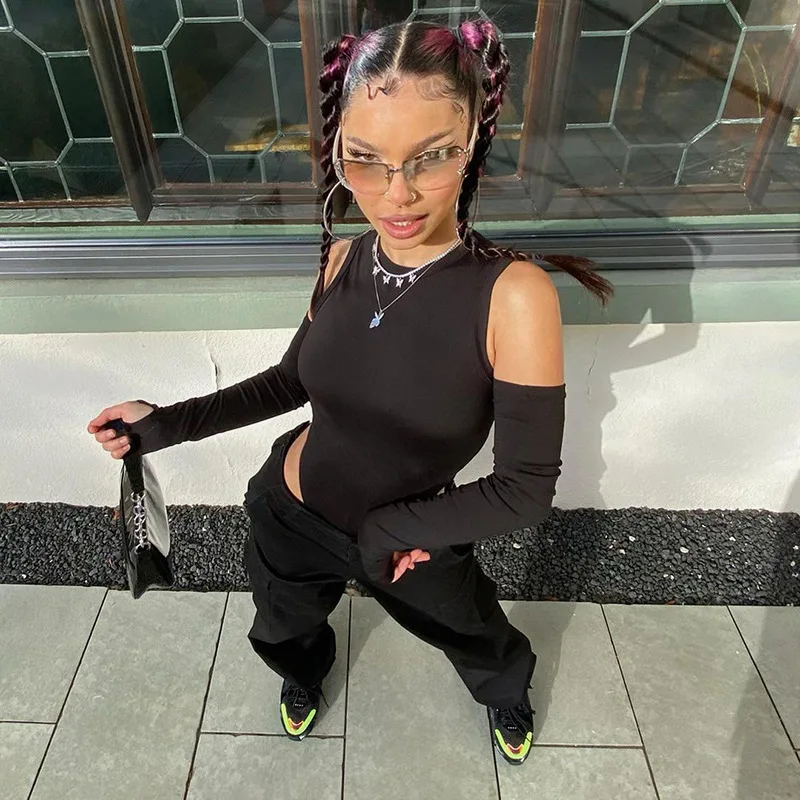 Женское боди с круглым вырезом без рукавов |